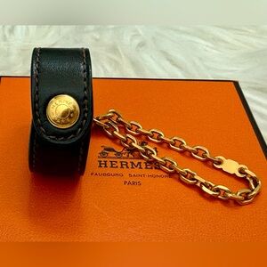 HERMÉS Gold Tone in Brown Leather Glove Holder /Key Holder